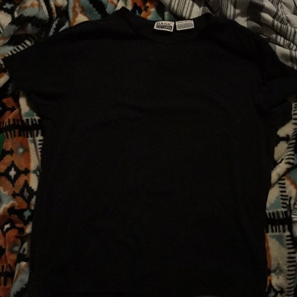 Large black business clausal shirt.